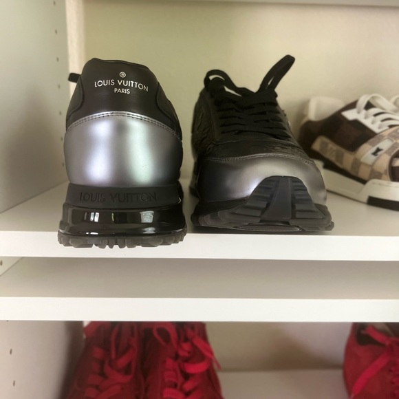 Louis Vuitton Men Sneakers Size 8 - Picture 4 of 10